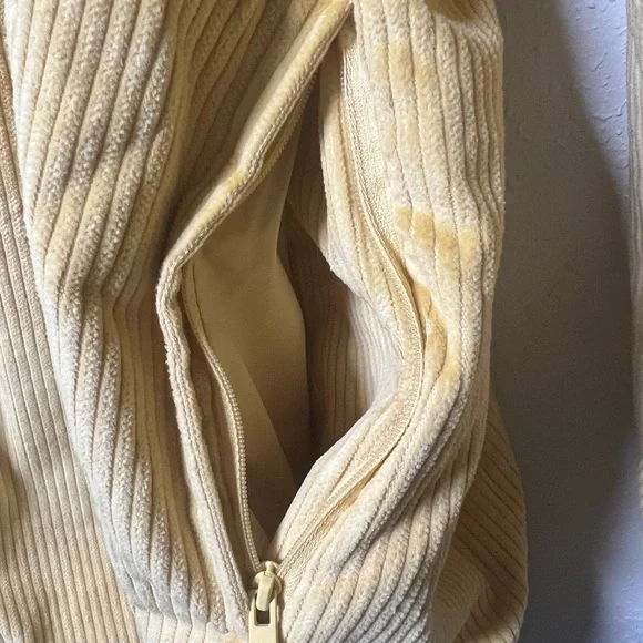 NWT Fear of God Essentials Men’s Size Small‎ - Picture 6 of 7